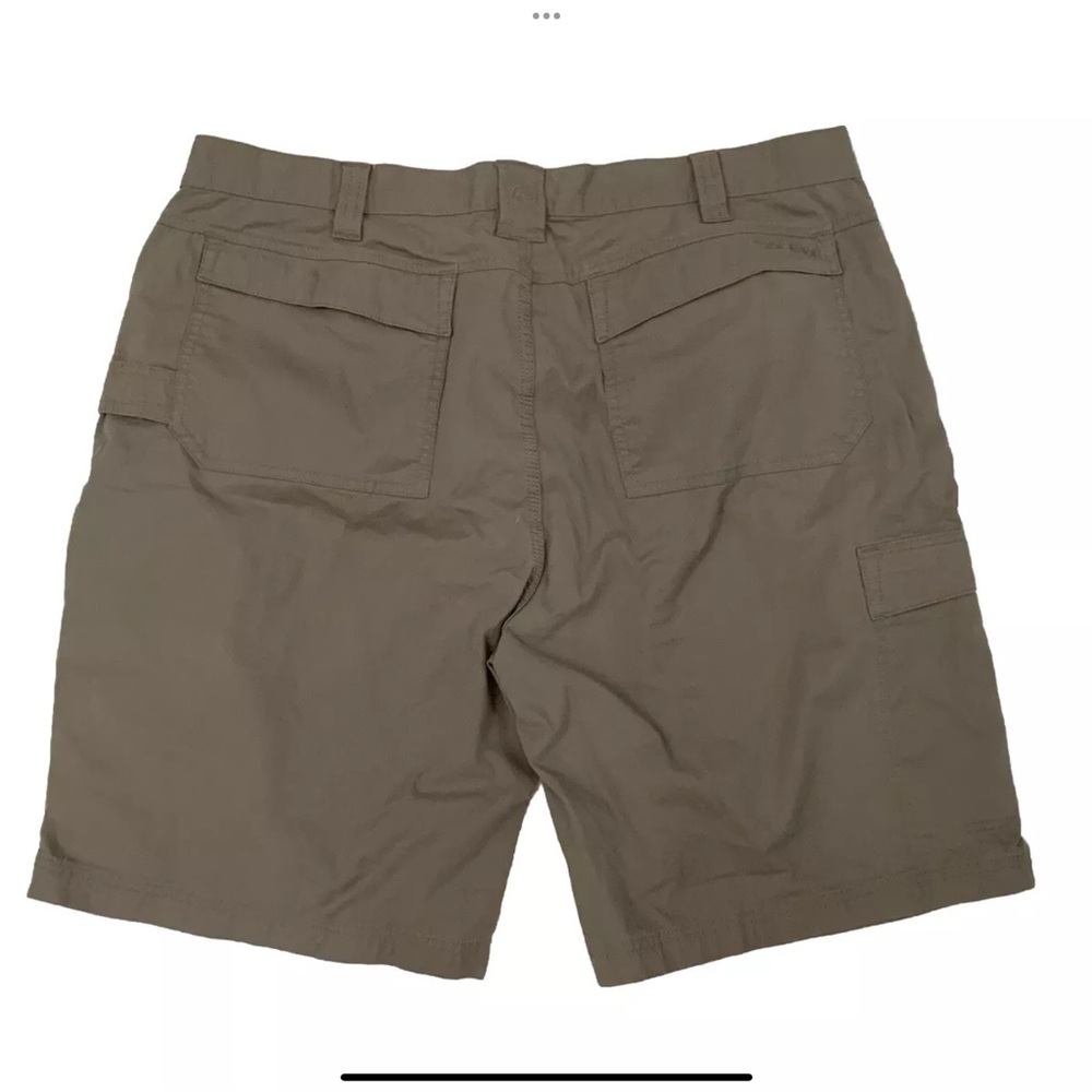 Wolverine Men's Size 40 Cargo Shorts 
Tan 
6 Pockets 
Cotton Nylon Spandex